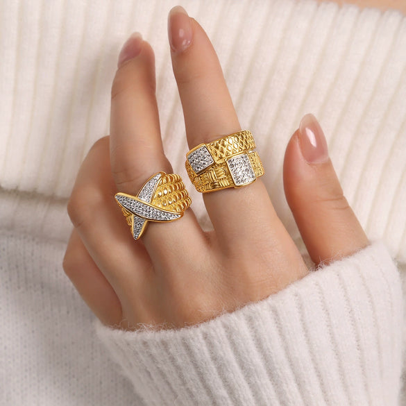 Wholesale Goldplated Geometric Titanium Steel Ring With Diamondembedded Design For Women