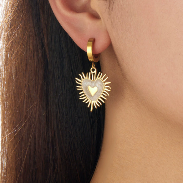 Wholesale Goldplated Stainless Steel Heartshaped French Vintage Earrings For Women