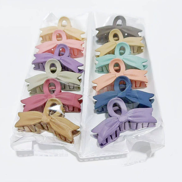Wholesale Handmade Acrylic Hair Gratching Clip With Letters Numbers Text Style For Women