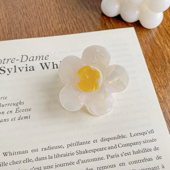 Wholesale Handmade Acrylic Sweet Plant Flowers Style Hair Grip Clip For Women