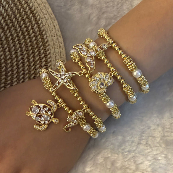 Wholesale Handmade Animal Pattern Metal Bracelet For Women With Marine Turtle And Fish Tail Design