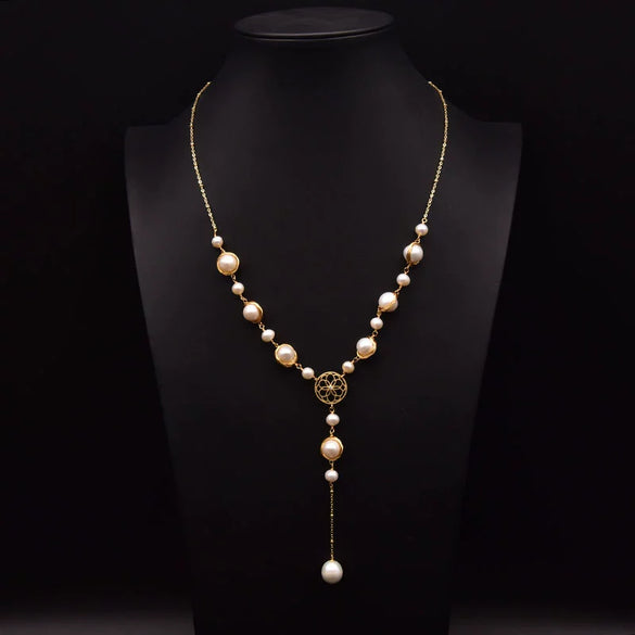 Wholesale Handmade Drop Shape Retro Pearl Long Necklace For Women With Metal And Water Wave Chain