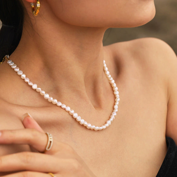 Wholesale Handmade Freshwater Pearl Necklace With Geometric Pattern And Electroplating Simple Gentle Clavicle Chain Jewelry For Women