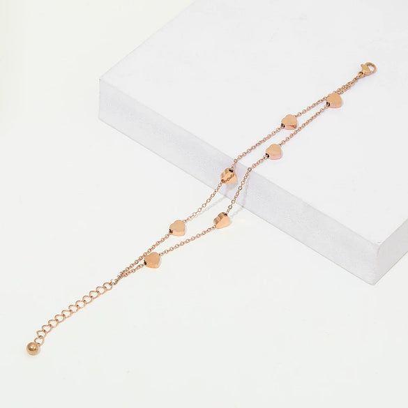 Wholesale Handmade Titanium Steel Heart Shaped 18K Gold Vacuum Electroplated Female Bracelet