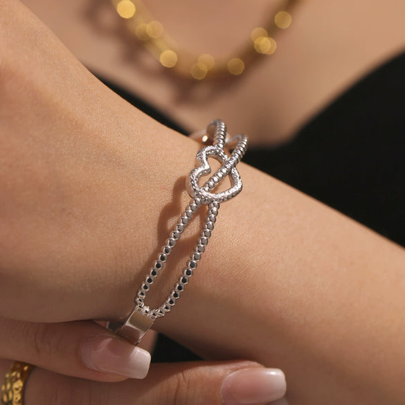 Wholesale Heart Cut Out Line Bracelet Geometric Fashion Stainless Steel 18K Gold Plated