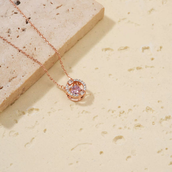 Wholesale Heart Shaped Stainless Steel And Copper Zircon Pendant Necklace With Electroplating In Fashion Geometric Style For Women