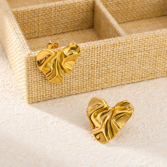 Wholesale Heart Shaped Stud Earrings For Women Glossy Pleated Stainless Steel 18K Gold Plated