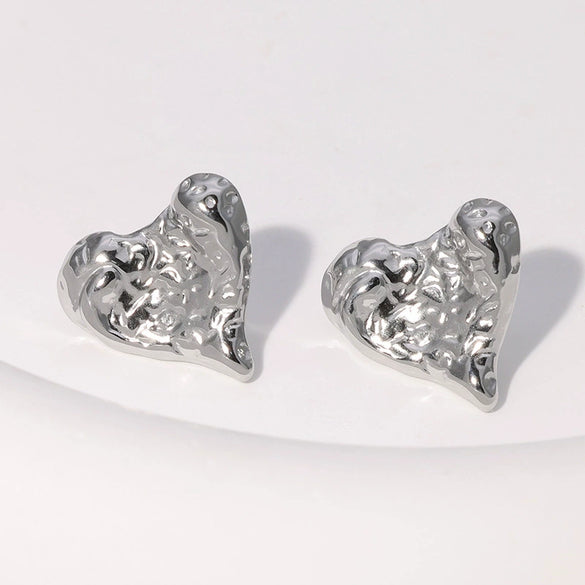 Wholesale Heartd Titanium Steel And Stainless Steel Stud Earrings For Women With Electroplating Design