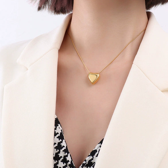 Wholesale Heart Shaped 316L Stainless Steel Clavicle Chain Necklace For Women With Electroplating And Geometric Design