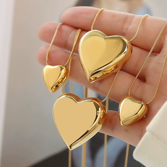 Wholesale Heart Shaped 316L Stainless Steel Clavicle Chain Necklace For Women With Electroplating And Geometric Design