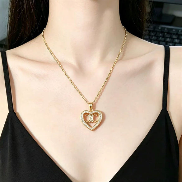 Wholesale Heartshaped Diamondstudded Rose Dragonfly Butterfly Pendant Necklace For Couples Copper Inlaid With Zircon 18K Real Gold Plated Titanium Steel Flash O Chain
