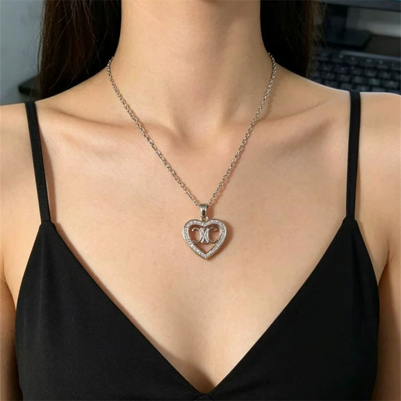 Wholesale Heartshaped Diamondstudded Rose Dragonfly Butterfly Pendant Necklace For Couples Copper Inlaid With Zircon 18K Real Gold Plated Titanium Steel Flash O Chain