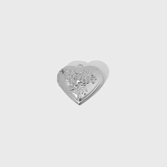 Wholesale Heartshaped Engraved Stainless Steel Electroplated Pendant Necklace With Geometric Return Pattern Jewelry Accessory