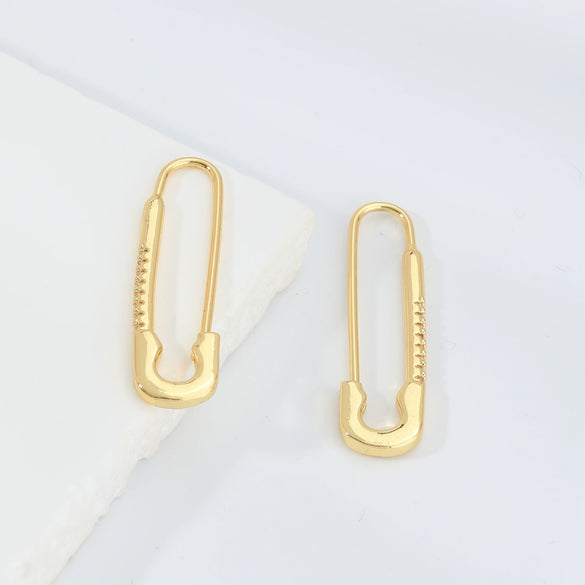 Wholesale Heartshaped Paper Clip Inlaid Zirconium Earrings For Women Copper Electroplated