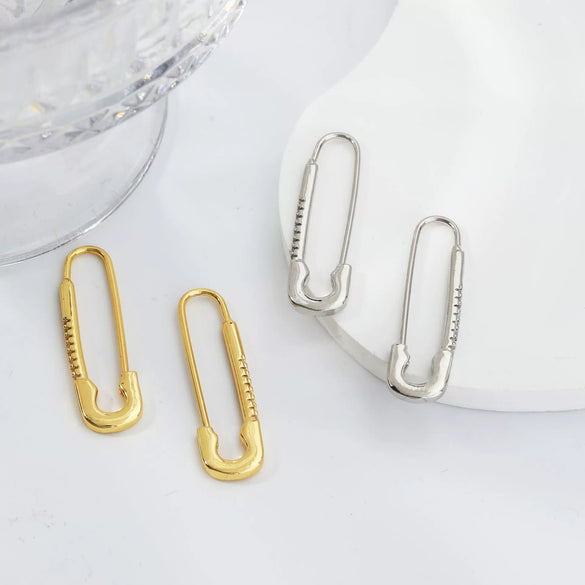 Wholesale Heartshaped Paper Clip Inlaid Zirconium Earrings For Women Copper Electroplated