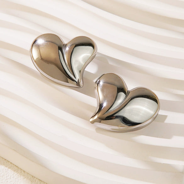 Wholesale Heartshaped Stainless Steel Stamped Love Earrings For Women Light Luxury Style