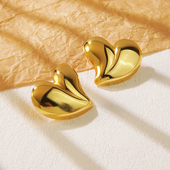 Wholesale Heartshaped Stainless Steel Stamped Love Earrings For Women Light Luxury Style