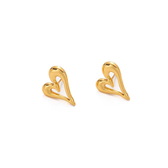 Wholesale High End Asymmetrical Heart Shaped Titanium Steel Earrings With Electroplating Non Fading French Retro And Fashion Ol Style