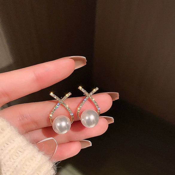 Wholesale Highend Feel Geometric Pearl Zircon Earrings With Electroplating