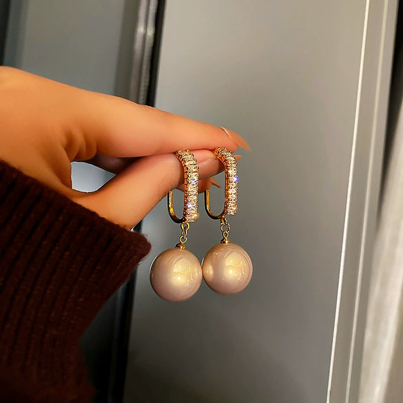 Wholesale Highend Feel Geometric Pearl Zircon Earrings With Electroplating