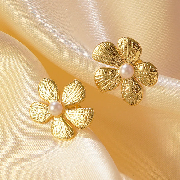Wholesale Highend Stainless Steel Electroplated Flower Pearl Earrings For Women
