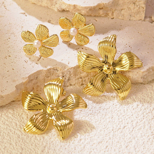 Wholesale Highend Stainless Steel Electroplated Flower Pearl Earrings For Women