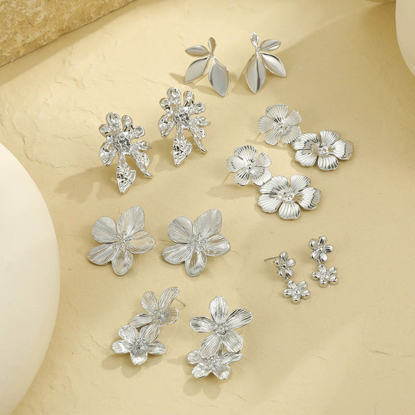 Wholesale Highend Stainless Steel Geometric Flower Earrings For Women With Electroplating Treatment Fashion Design