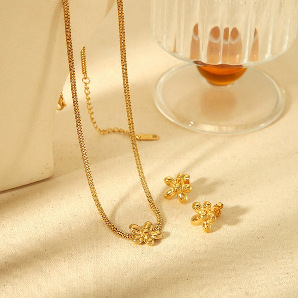 Wholesale Highend Stainless Steel Women's Flower Earrings With Electroplating
