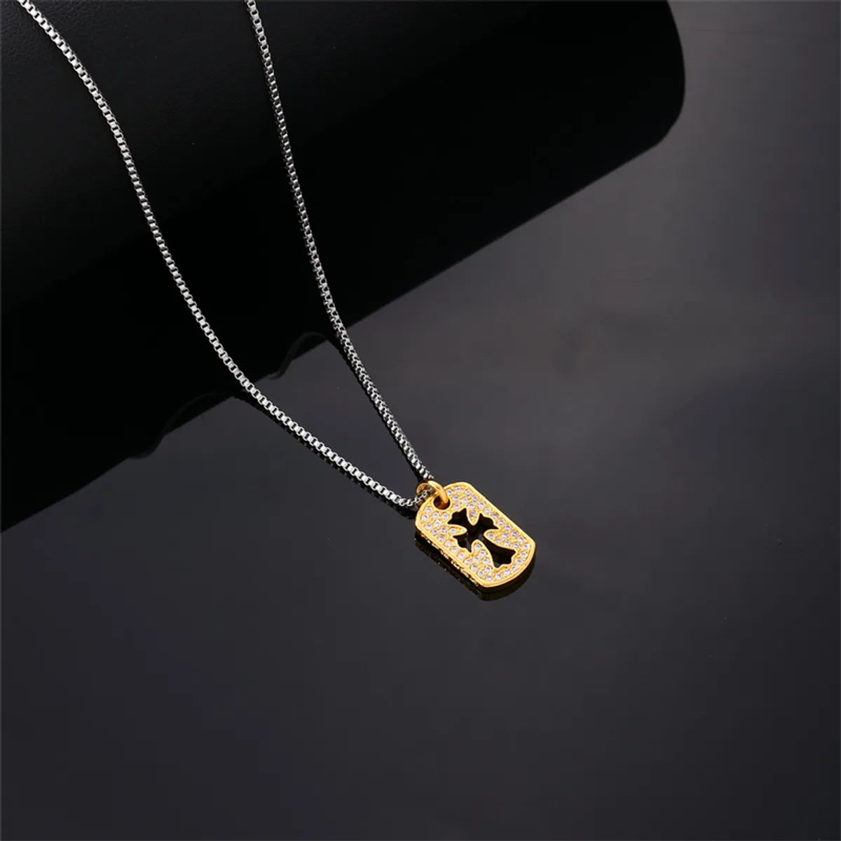 Wholesale Hip-Hop Luxurious Rock Cross 304 Stainless Steel Copper Plating K Gold Plated Pendant Necklace