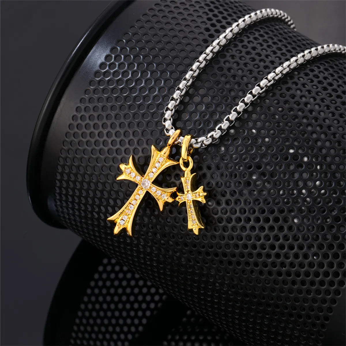 Wholesale Hip-Hop Luxurious Rock Cross 304 Stainless Steel Copper Plating K Gold Plated Pendant Necklace