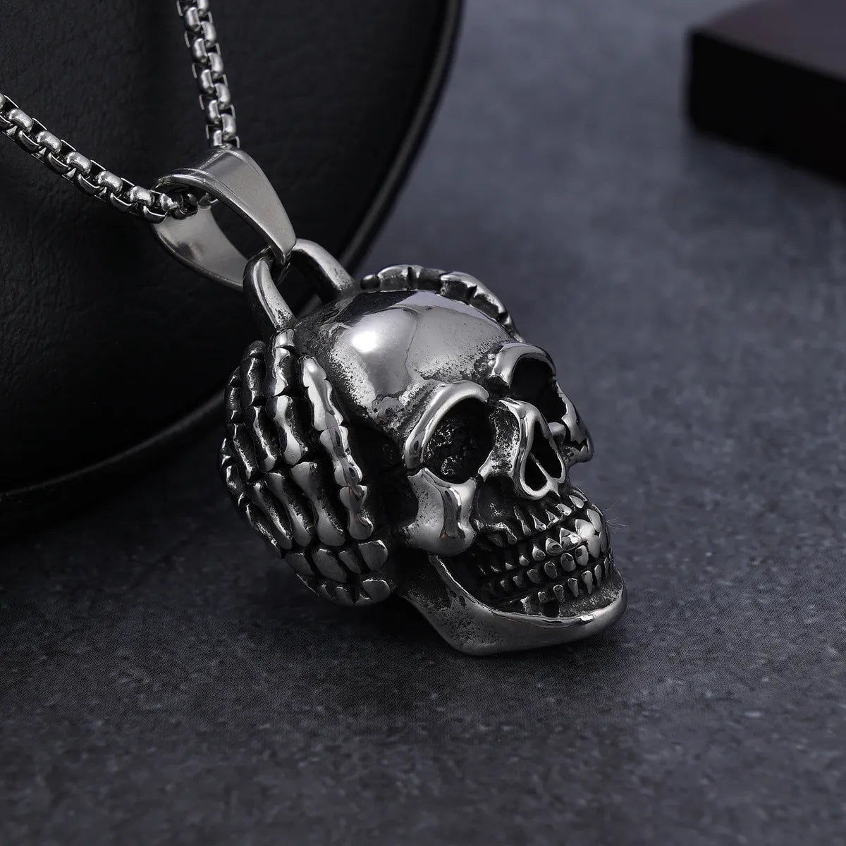 304 Stainless Steel Hip-Hop Carving Skull