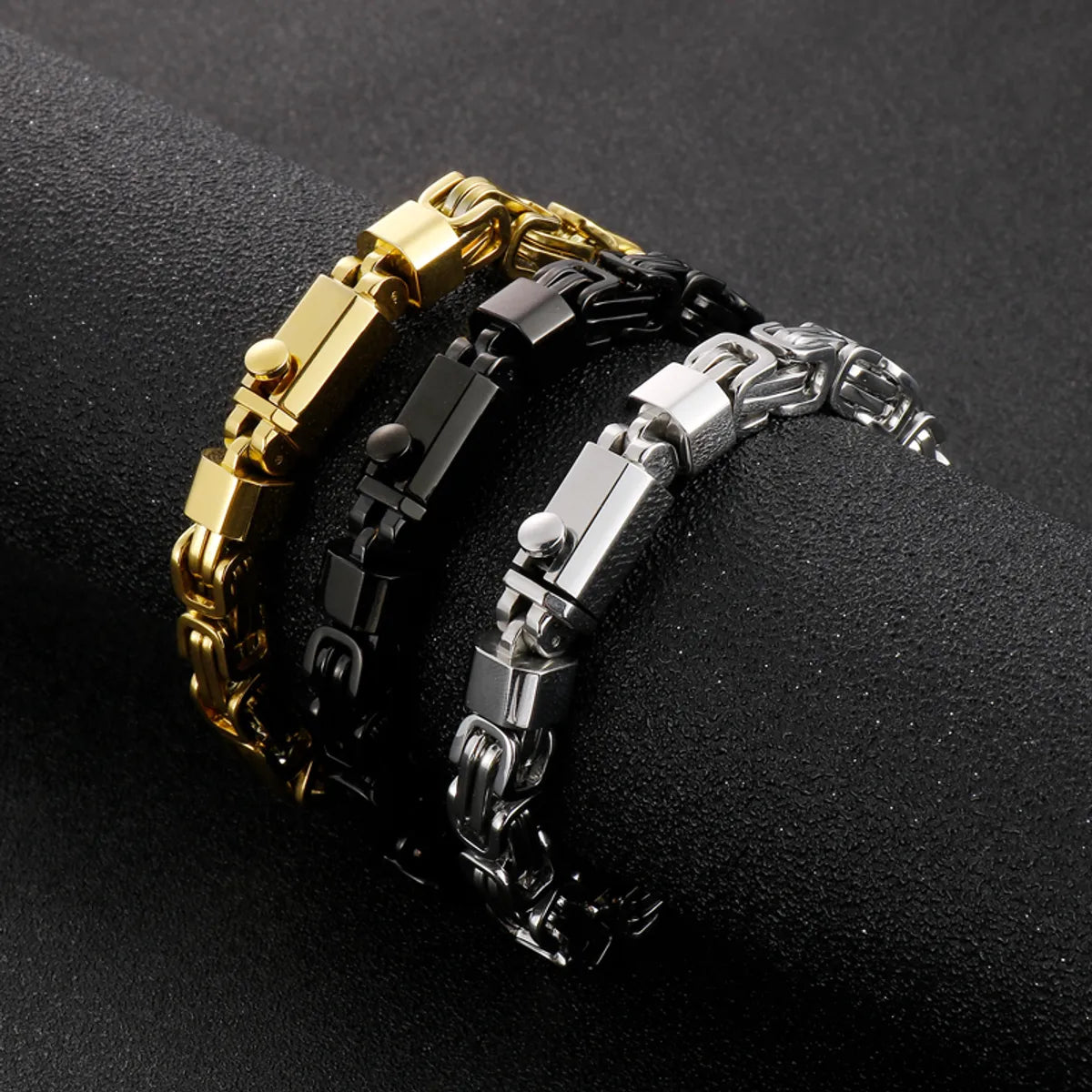 Hip-Hop Solid Color Stainless Steel Plating 18K Gold Plated Men'S Bracelets