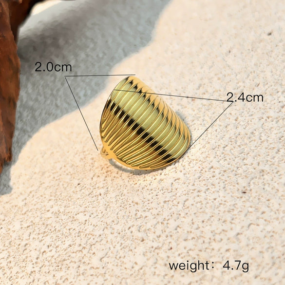 Wholesale Hollow Stainless Steel Ring With Heart Shape Minimalist Style Electroplating Processing For Women