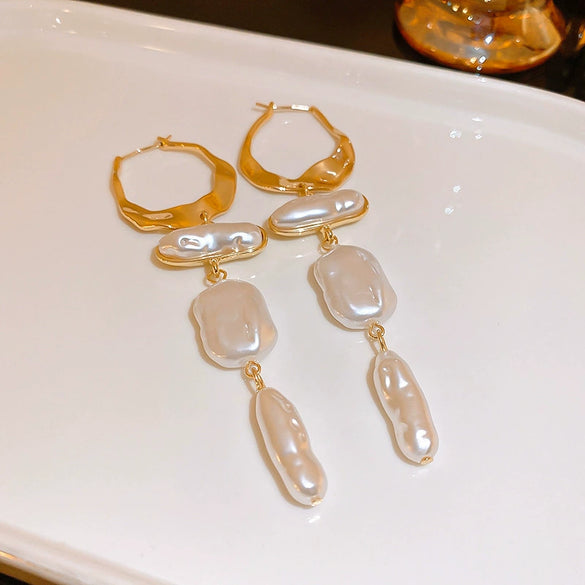 Wholesale Imitation Pearl Drop Shape Earrings French Retro Style Set With Pearls For Women