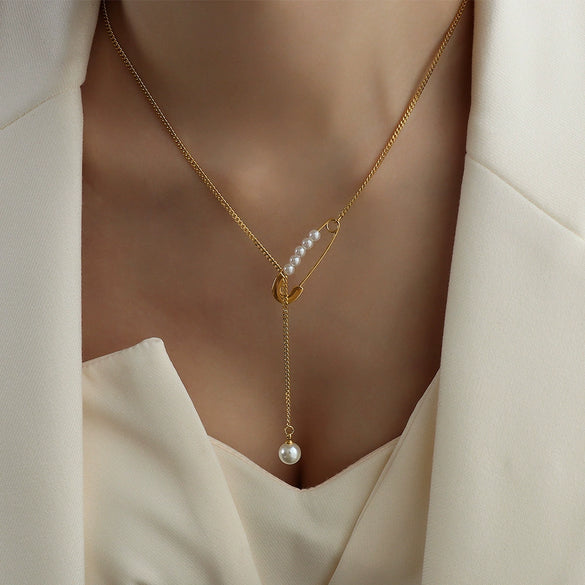 Wholesale Imitation Pearl Tassel Pendant Necklace Clavicle Chain In Geometric Style Titanium Steel With 18K Gold Electroplating
