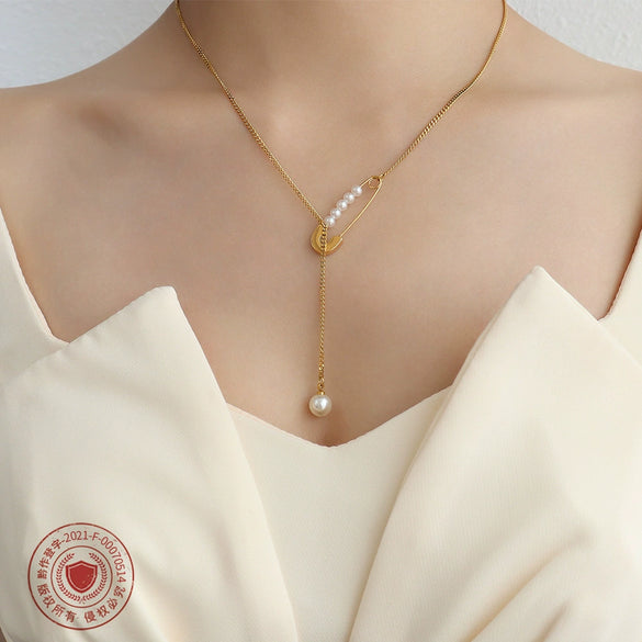 Wholesale Imitation Pearl Tassel Pendant Necklace Clavicle Chain In Geometric Style Titanium Steel With 18K Gold Electroplating