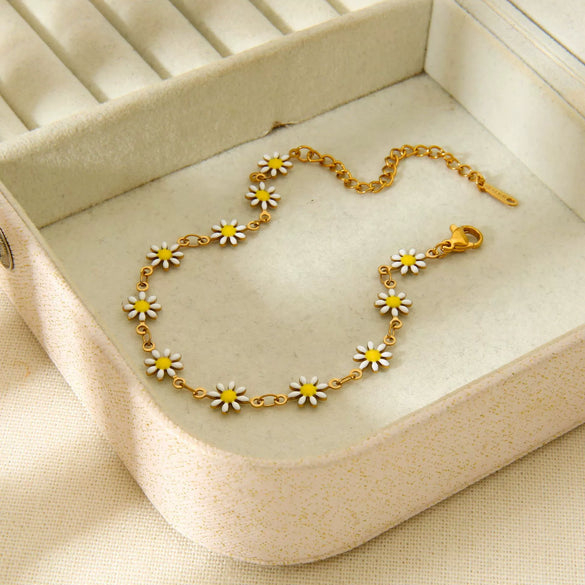 Wholesale Ins Style Flower Stainless Steel 18K Gold Plated Bracelet For Women