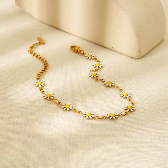 Wholesale Ins Style Flower Stainless Steel 18K Gold Plated Bracelet For Women