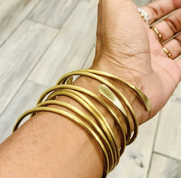 Wholesale Iron Geometric Pattern Folded Bracelet For Women With Electroplating And Retro Simple Style