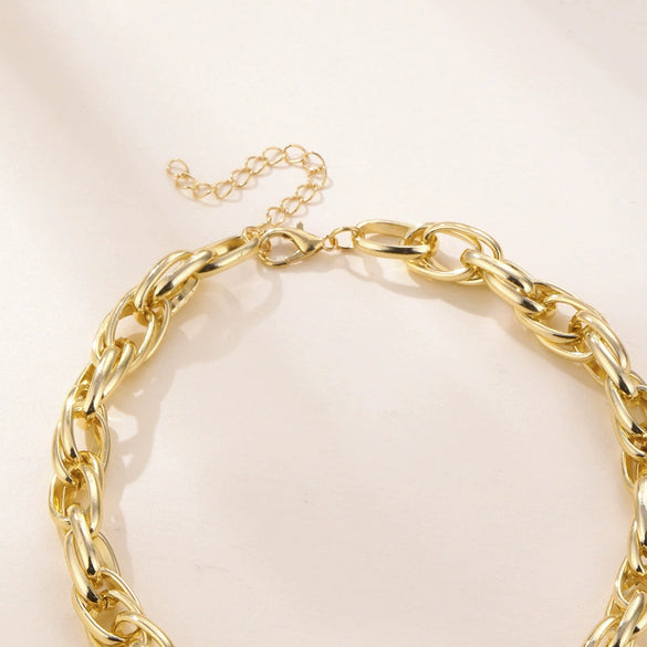 Wholesale Irregular Geometric Exaggerated Thick Twisted Chain Necklace Made Of Alloy With Electroplating