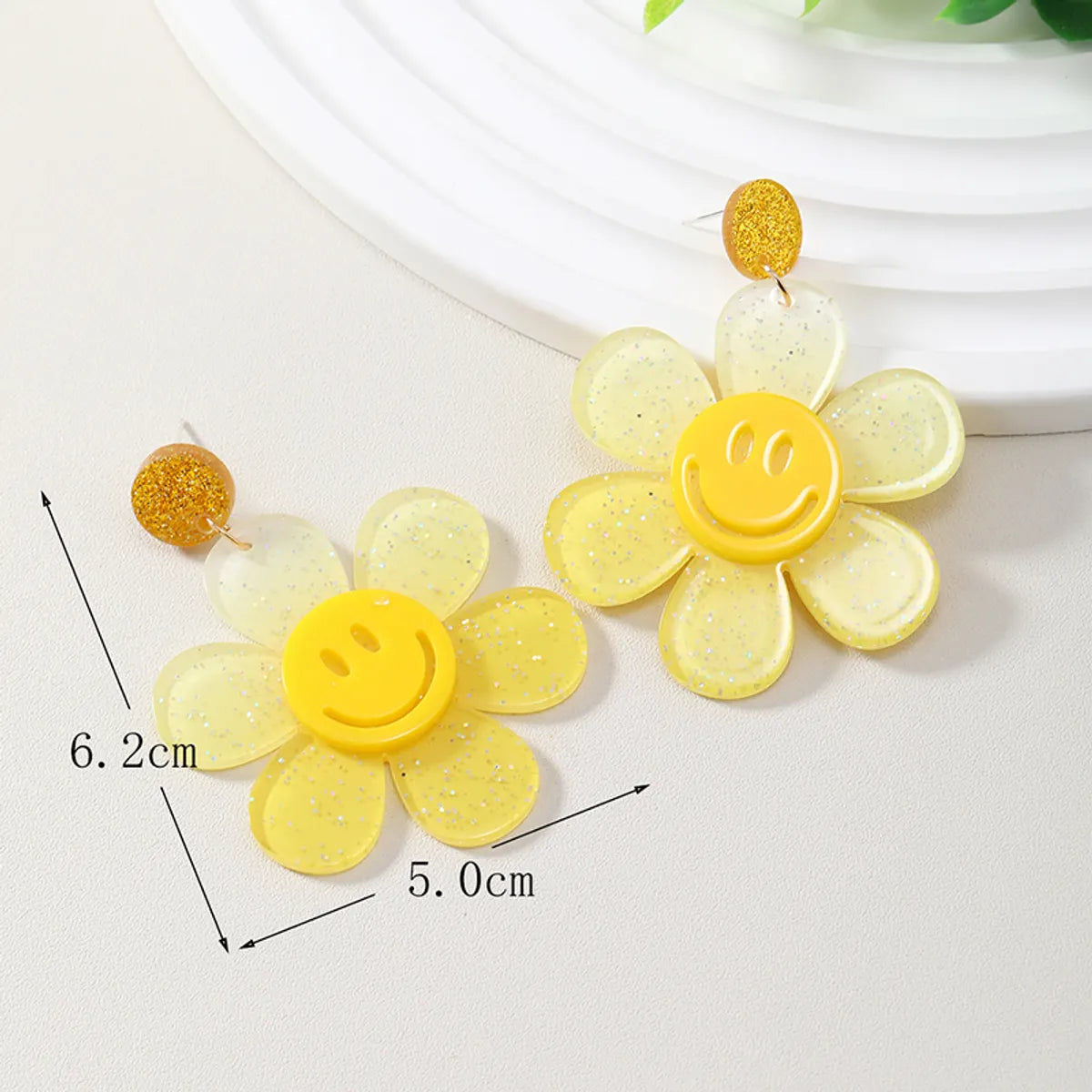 Wholesale Jewelry 1 Pair Cute Novelty Shiny Smile Face Flower Arylic Earrings