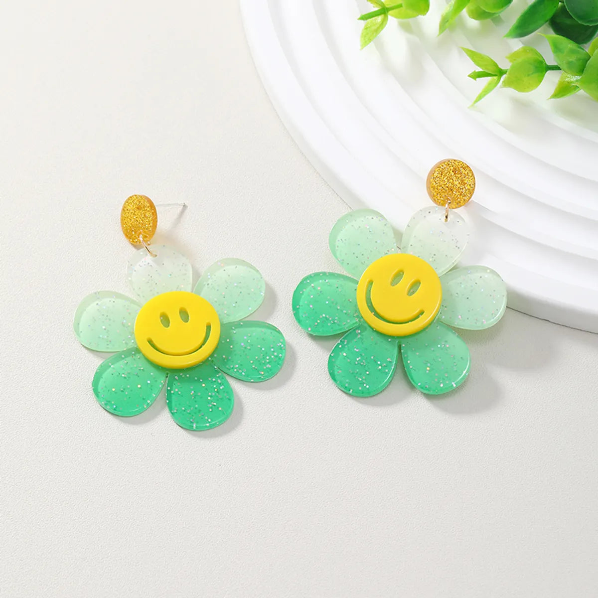 Wholesale Jewelry 1 Pair Cute Novelty Shiny Smile Face Flower Arylic Earrings