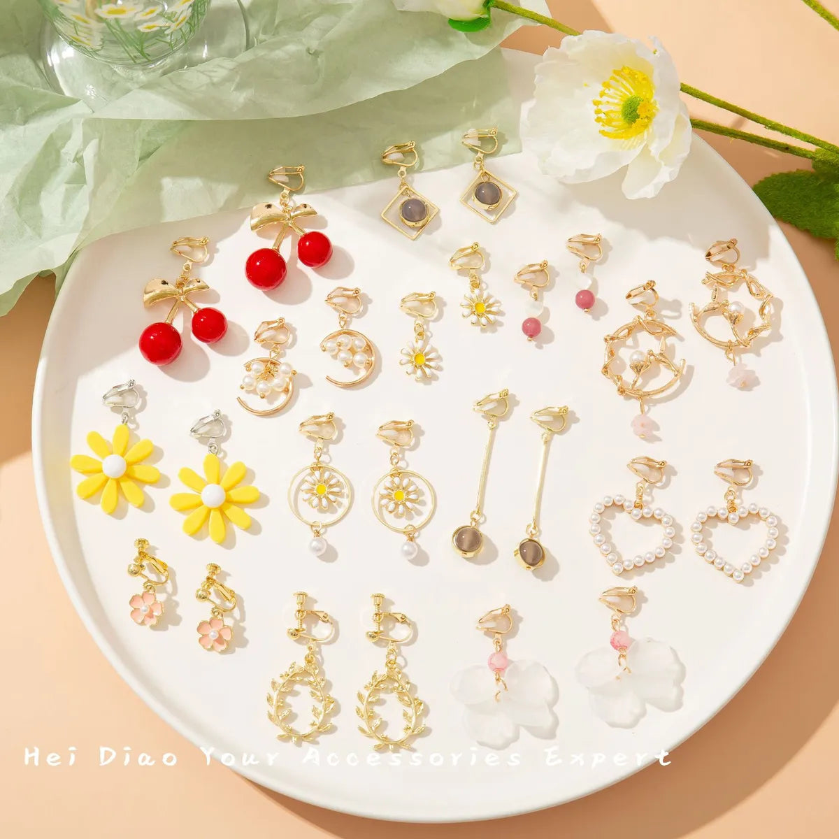 Wholesale Jewelry 1 Pair Elegant Cherry Heart Shape Flower Alloy Artificial Pearls Ear Clips