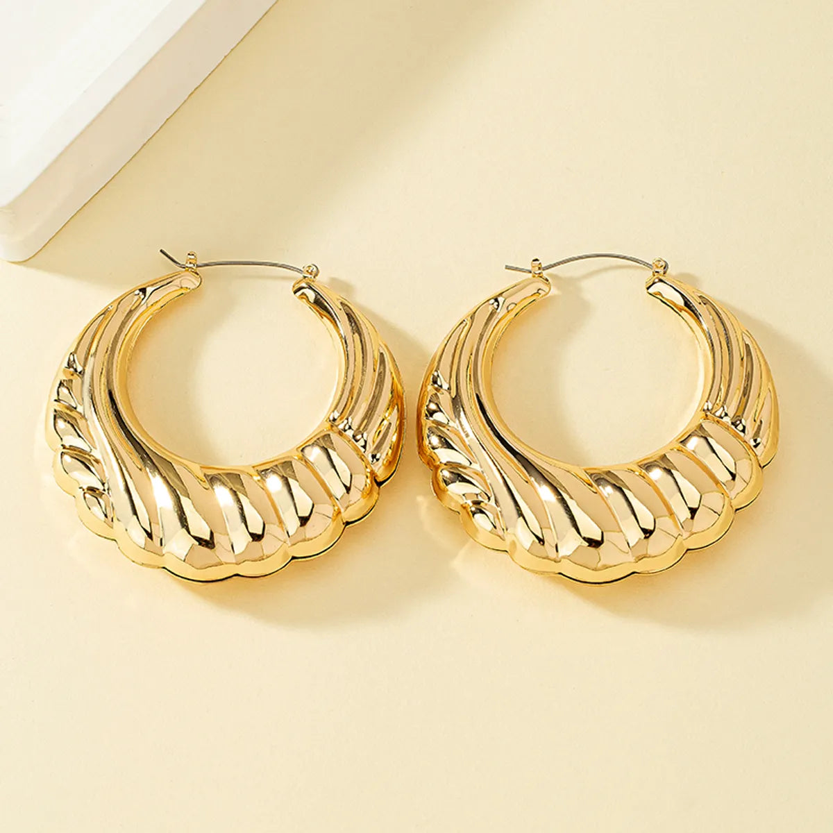 Wholesale Jewelry 1 Pair Retro Circle Alloy Hoop Earrings