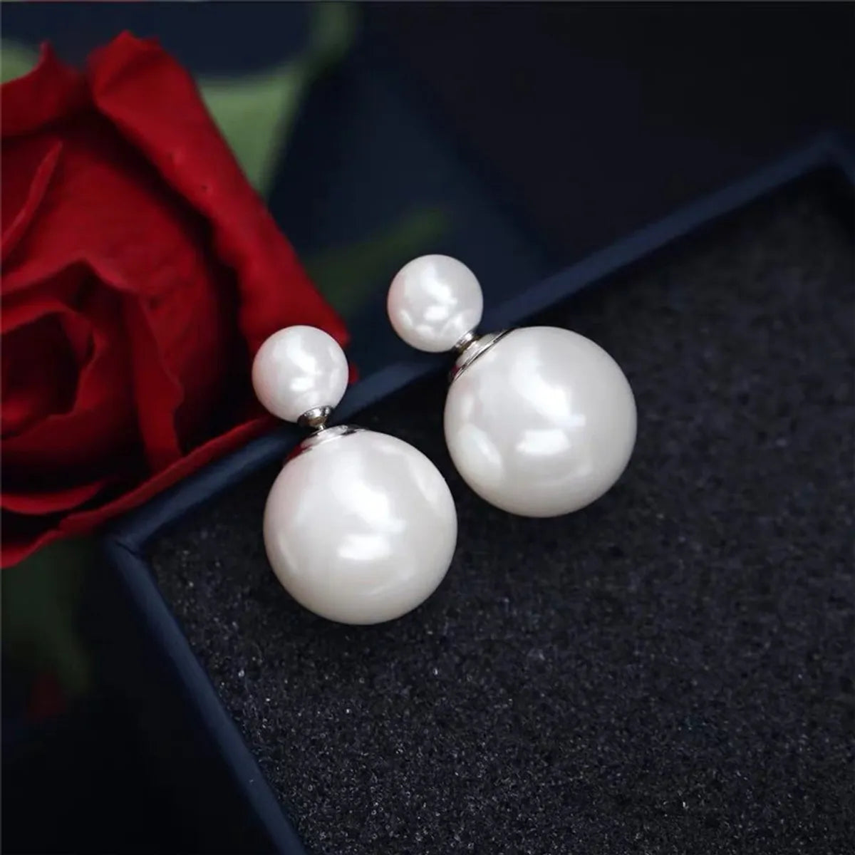 Wholesale Jewelry 1 Pair Simple Style Round Artificial Pearl Silver Plated Ear Studs