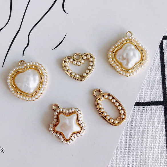 Wholesale Jewelry Accessories Alloy Geometric Shape Inlaid Pearl Electroplating Small Pendant Earrings