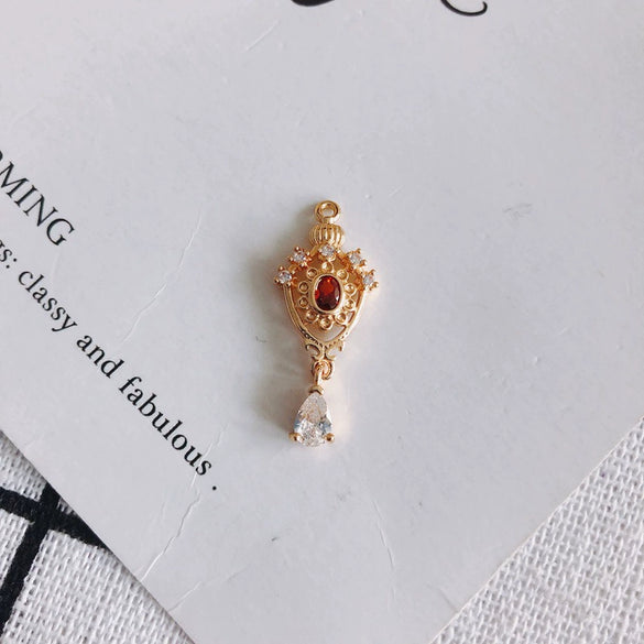 Wholesale Jewelry Accessories Copper Real Gold Plated Micro Inlaid Zircon Crown Hollow Drop Shaped Pendant