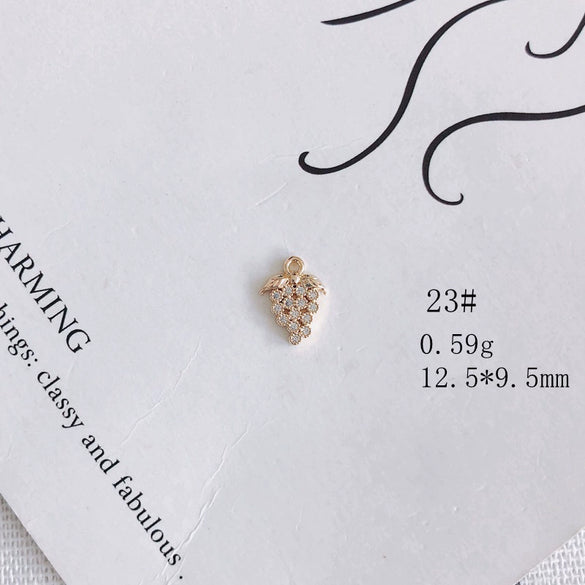 Wholesale Jewelry Accessories Copper Zircon Inlay Flower Moon Hollow Necklace Material