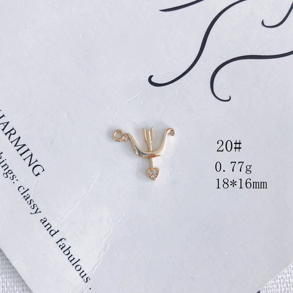 Wholesale Jewelry Accessories Copper Zircon Inlay Flower Moon Hollow Necklace Material