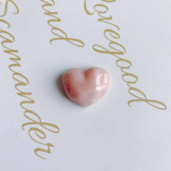 Wholesale Jewelry Accessories Plastic Resin Heartshaped Stone Mobile Phone Case Pendant With Cream Water Ripple Smoke Design